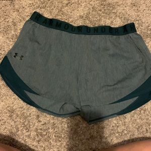 Under armor loose shorts